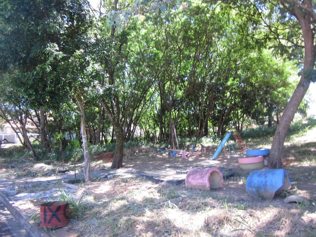 Hostel Famille Brun Trevo Sao Joao da Boa Vista Luaran gambar