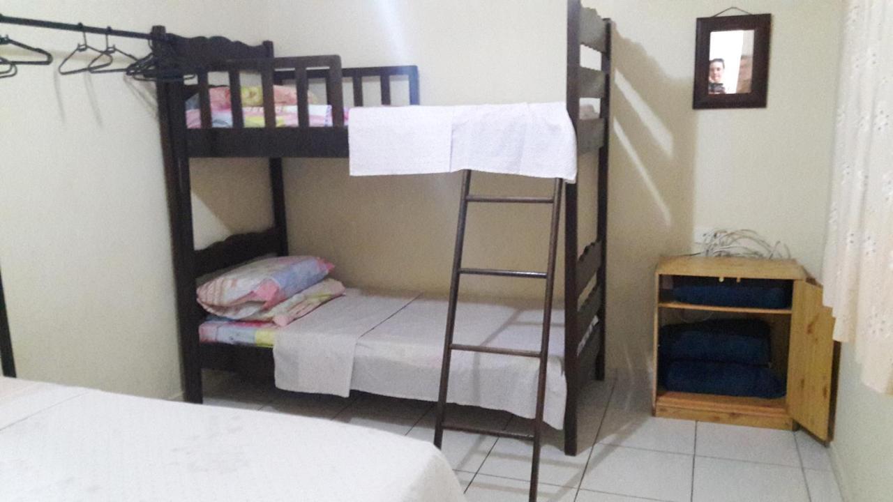 Hostel Famille Brun Trevo Sao Joao da Boa Vista Luaran gambar